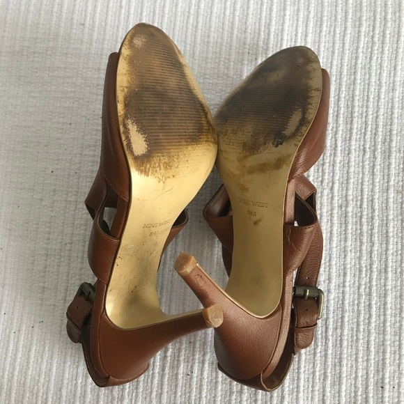 Nine West Tan Heels - Picture 7 of 8